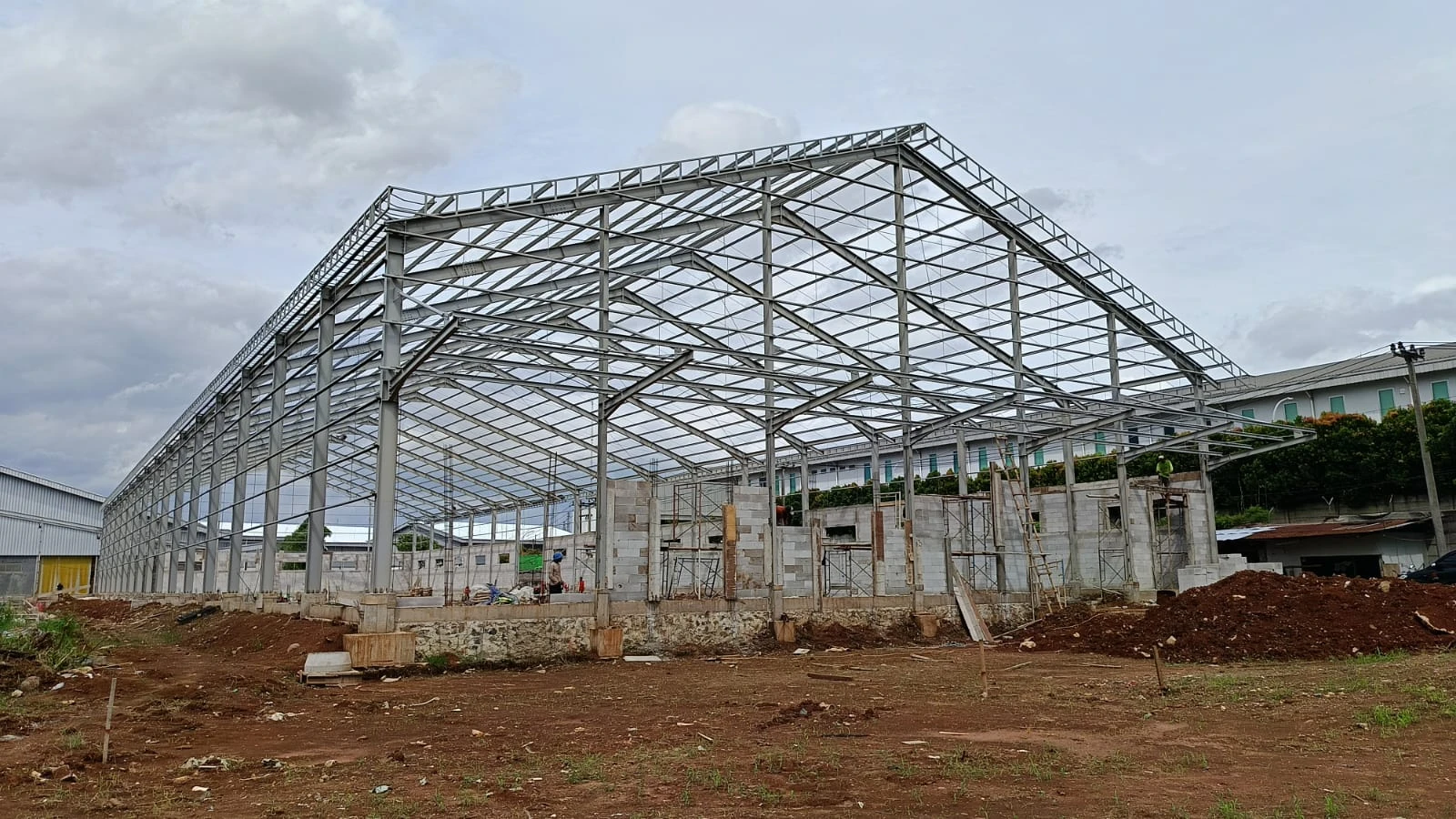 Proyek Struktur Gudang - Rangka Jembatan - Wasaka Tomo Engineering